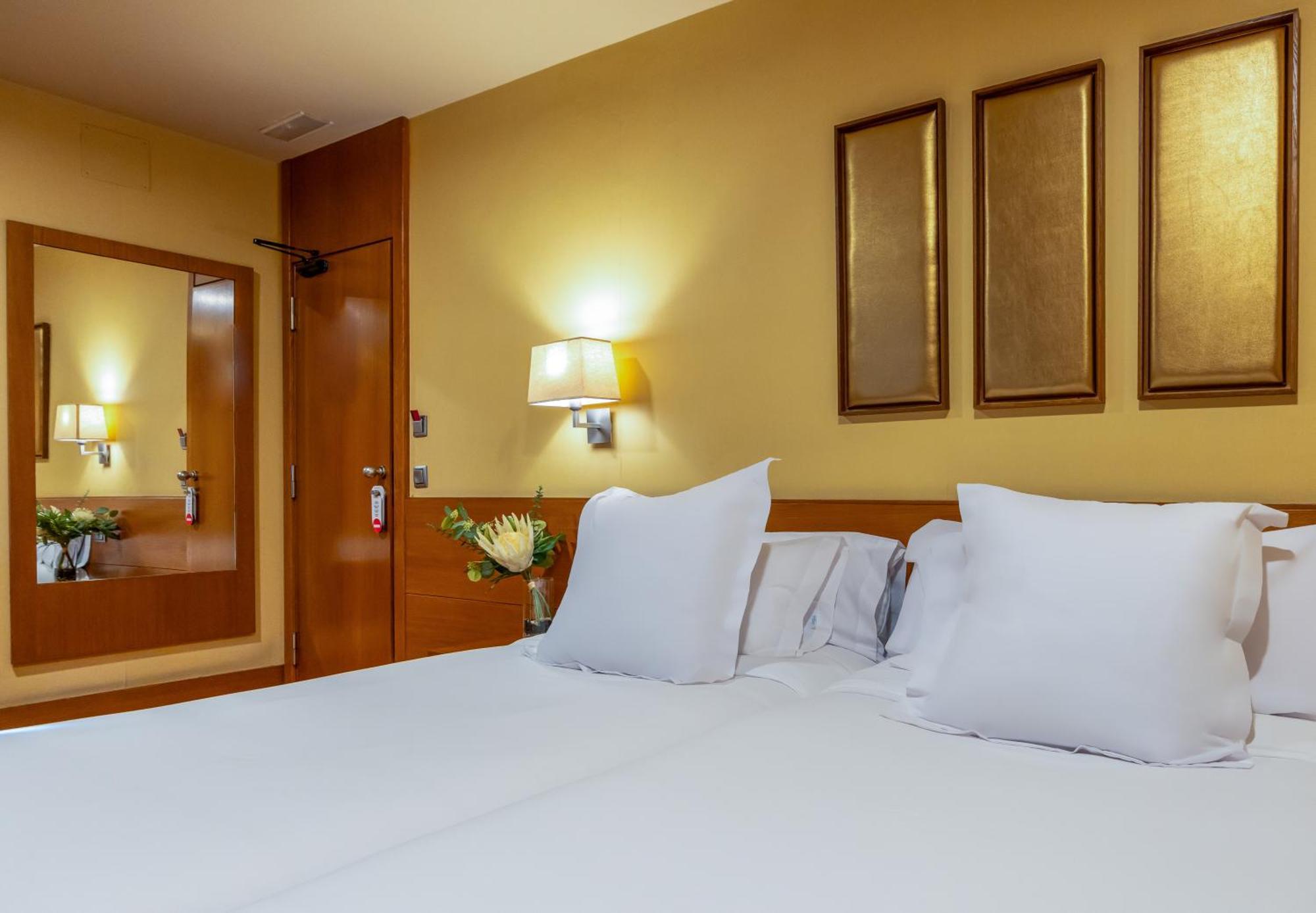 Sterling Hotel Madrid Ngoại thất bức ảnh